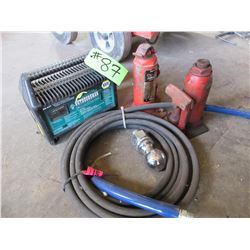 2 HYDRAULIC JACKS, 12 VOLT BATTERY CHARGER, HYDRAULIC HOSE, 2 5/16" BALL