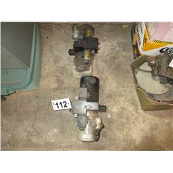 2 HYDRAULIC PUMPS