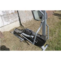 ELIPTICAL TRAINER