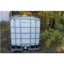PLASTIC WATER TANK WITH CAGE