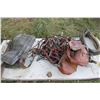 Image 1 : SADDLE BAG, BRIDLES, COLLAR, BLANKET