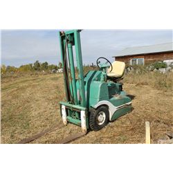 GREEN FORK LIFT (OLD & UNIQUE) (AS IS)