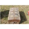 Image 1 : ANTIQUE TRUNK