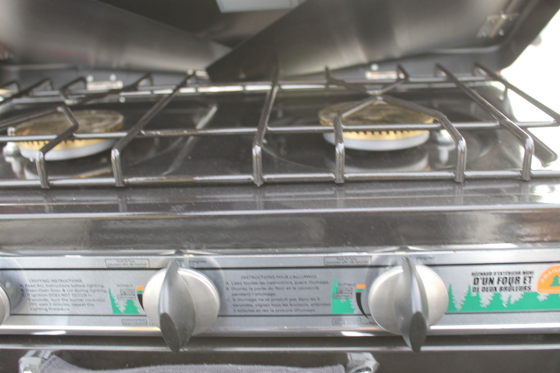 TRAILWOOD DUAL BURNER OUTDOOR STOVE/OVEN & BRADLEY SMOKE IN CASE (LIKE