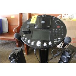 KAREOKE MACHINE C/W SPEAKERS & MICROPHONE