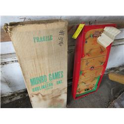MUNRO GAMES TABLE TOP HOCKEY GAME IN ORIGINAL BOX