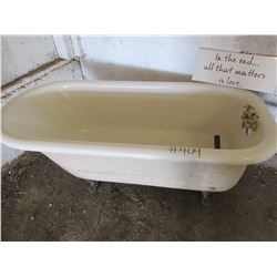 CLAW FOOT BATHTUB