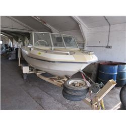 APPROX. 14' GLASCON BOAT & TRAILER C/W 70 HP JOHNSON (WAS RUNNING WHEN PARKED)