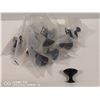 Image 1 : LOT OF 10 MATTE BLACK CABINET HARDWARE