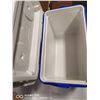 Image 2 : 28QUART COLEMAN COOLER