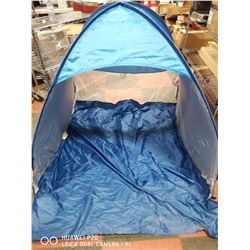 AMAZON BASICS COLLAPSIBLE SUN SHADE