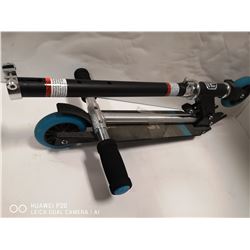 KIDS MONGOOSE SCOOTER