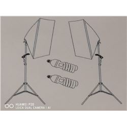 LOT OF 2 STUDIO LIGHT STANDS