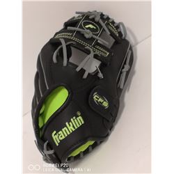 FRANKLIN FIELD SERIES 11" BASEBALL GLOVE