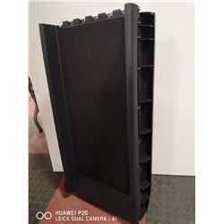 ULTRA LIGHT BI-FOLD PET RAMP