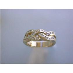 6099 14k Gold Ring with Diamonds