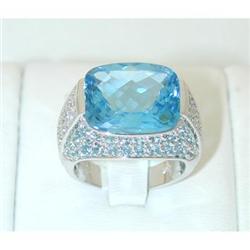 3625 EFJ 18KW Gold Blue Topaz Ring w/Diamonds