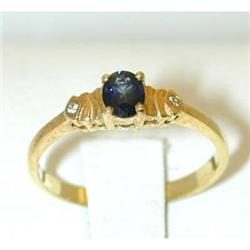 3735 9k Gold Sapphire Ring w/Cubic Zirconia