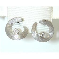 4634 HENRY DUNEY Platinum Diamond Earrings