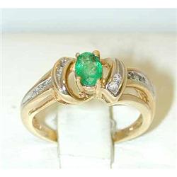 7107 14k Gold Emerald Ring w/Diamond