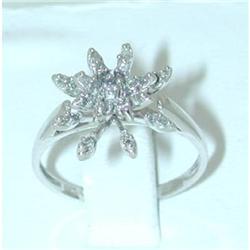 371 10k White Gold Diamond Ring