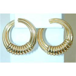 2842 VCA 18k Gold Clip