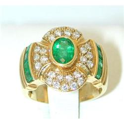 385 18k Gold Emerald Ring w/Diamond