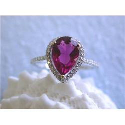 1163 18k White Gold Ring with Gemstone and Diamonds