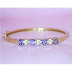 142 14k Gold Bangle w/Diamond/Tanzanite