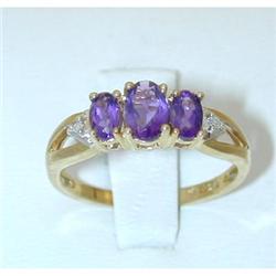 1731 10K Gold Ring w/Created Lab Amethyst/Diamond