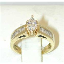 7070 14K Gold Diamond Ring