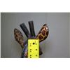 Image 9 : Very Tall Carved Wooden Giraffe, Approx. 6-Ft Tall