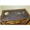 Image 42 : Vintage Louis Vuitton Monogram Depose Armoire Trunk w/ Initials M.H. 44" x 22" x 22"H