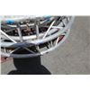 Image 8 : Qty 5 Round Truss Rails