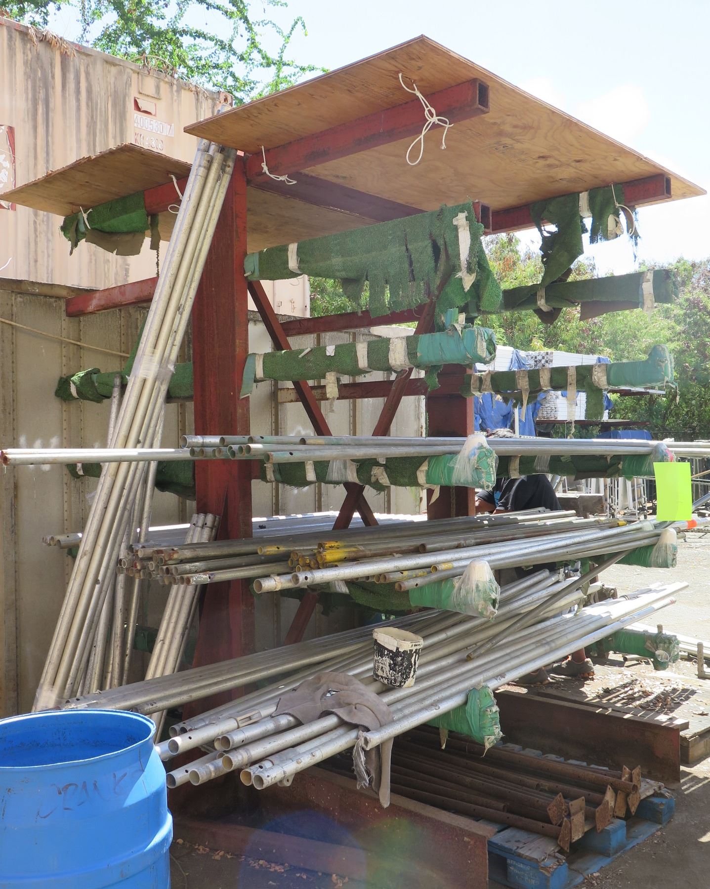 Double-Sided Pipe Rack