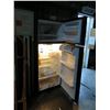 Image 8 : Kenmore Coldspot Black Top Freezer Refrigerator Model 106.70939900