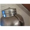 Image 8 : AerVoid Thermal Container 10-Gallon Beverage Dispenser, Vacuum Insulated