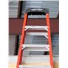Image 2 : Werner Red Aluminum Extension Ladder