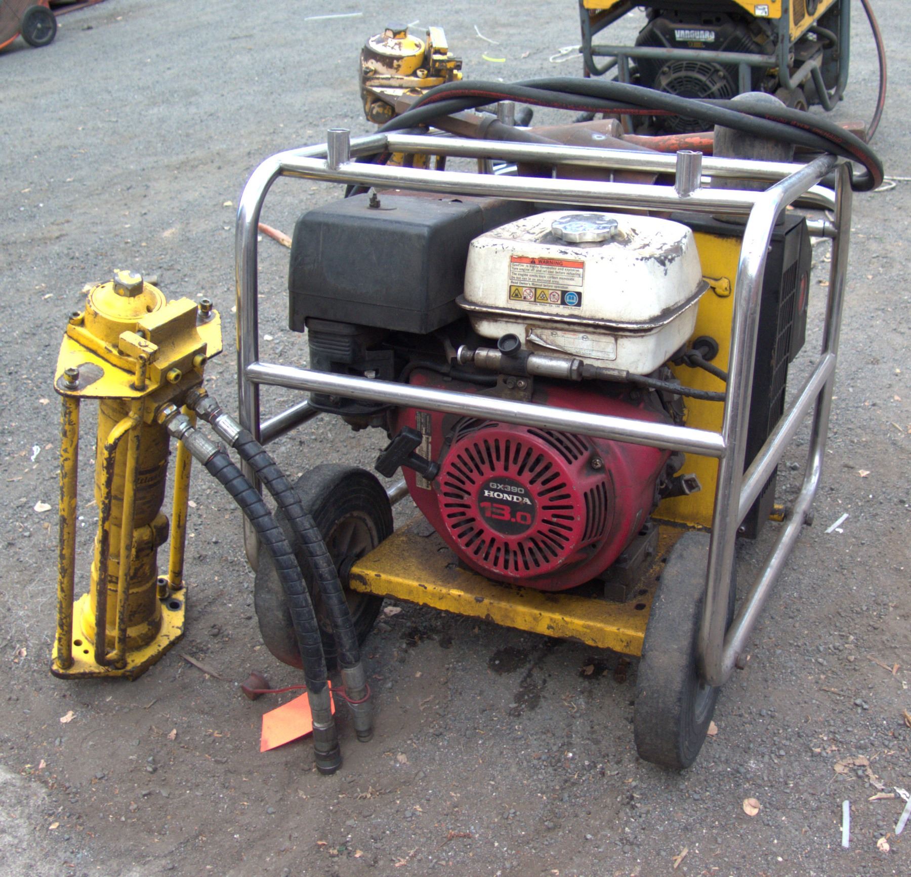 Atlas Copco Power Pack Hydraulic LP 13-30 P & 2 Post Rod Drivers LPD-T