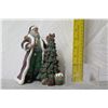 Image 8 : Thomas Kinkade St. Nicholas Collection 'St. Nicholas Trims Tree' #3076A