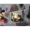 Image 9 : Mr. Christmas 'Winter Wonderland Holiday Hill' Illuminated Display