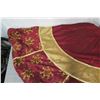 Image 8 : Frontgate Holiday Collection Floral Red/Gold Embroidered Christmas Tree Skirt