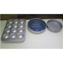 Qty 2 Williams Sonoma Traditional Touch Round Cake Pans & Muffin Tin