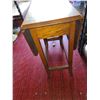 Image 3 : Oak drop leaf table
