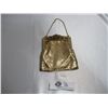 Image 1 : Beautiful 1950's Whiting & Davis Small Mesh Gold Toned Evening Purse