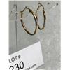Image 2 : Very Nice 10K Gold Two Tone Oval Hoop Earings