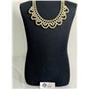 Image 1 : Vintage Faux Pearl Bib Necklace.Length 15" Plus 3" Extender