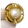 Image 6 : Chanel Gold Faux Pearl Clip On Earrings