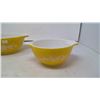 Image 2 : 2 Pyrex Bowls