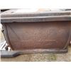 Image 6 : Box Stove (Cast Iron) NO. 31 15" x 33"
